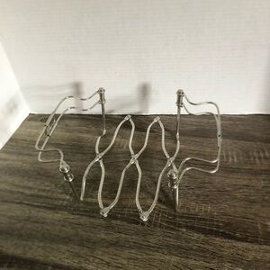 Vtg Expandable Metal Trivet